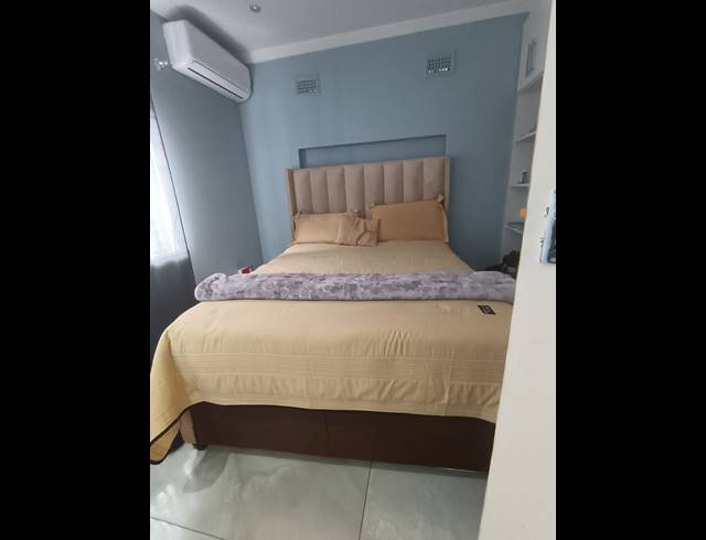 4 BEDROOM FREEHOLD FOR SALE IN GLENMORE